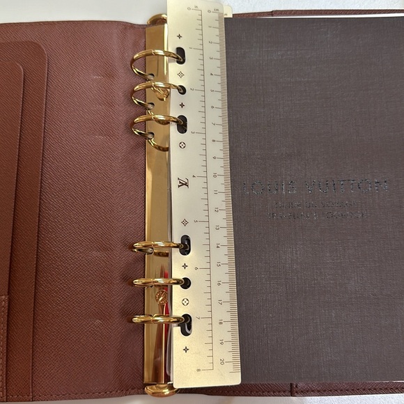 Louis Vuitton Large Agenda Ring Cover - Picture 6 of 16